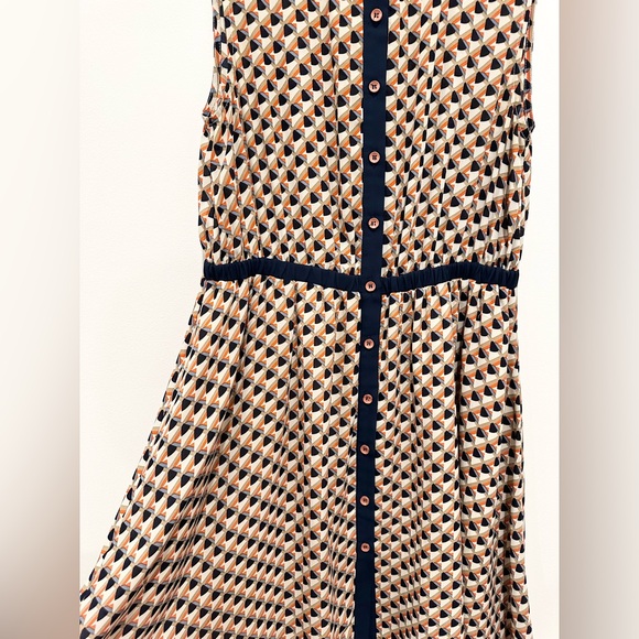 Pink Martini Patterned Dress - Picture 4 of 5